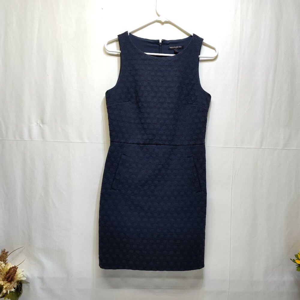 Banana Republic Jacquard Sheath Dress Size 4 Sleeveless Knee Length Lined Navy